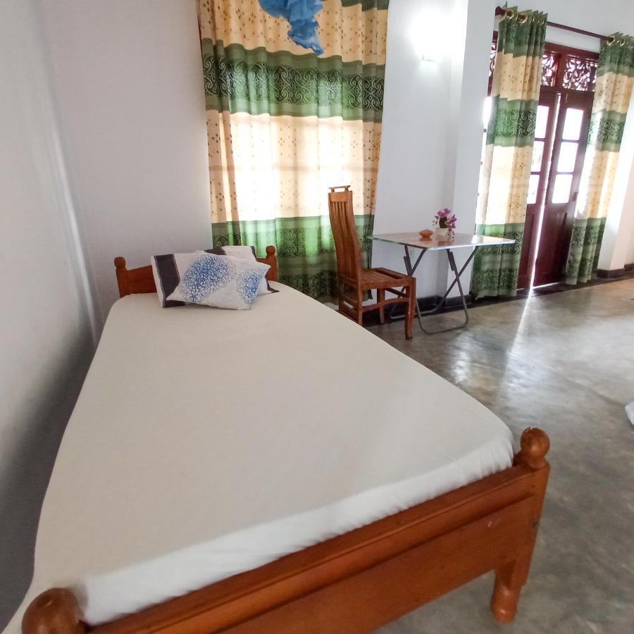 Bluebell Guest House Unawatuna Eksteriør bilde